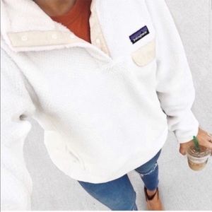 Patagonia Women's Cream and Tan Crew Neck Sweater